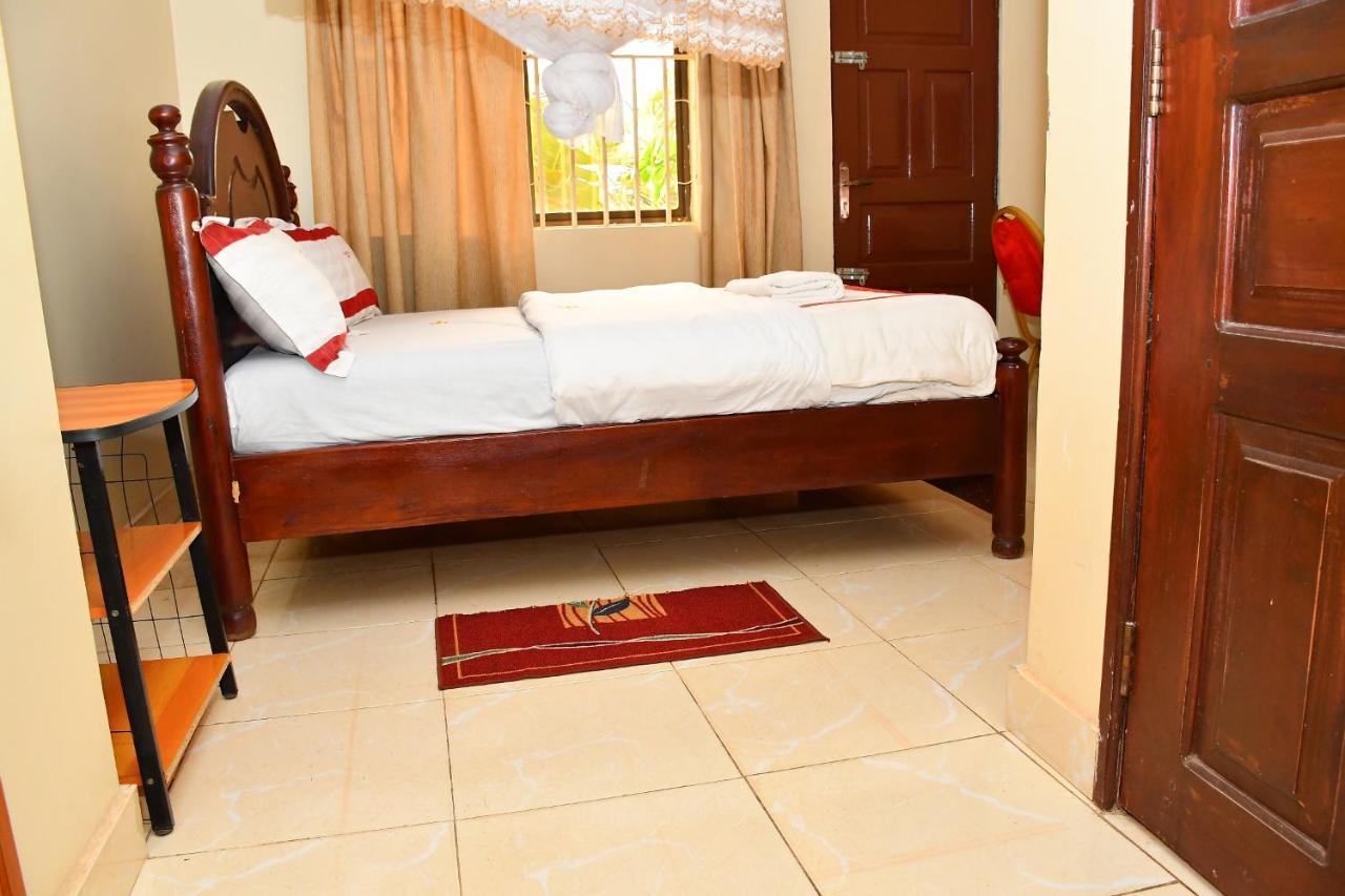 Florida Hotel Zaana Kampala Extérieur photo